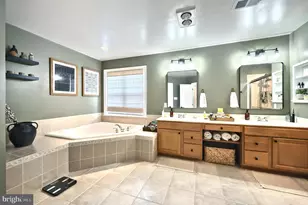 7653 Player Blvd, Seven Valleys, PA 17360 - Photo 37