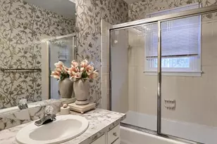 2105 Southbrook Dr, York, PA 17403 - Photo 39