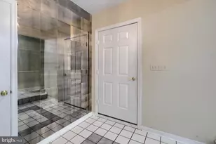 2105 Southbrook Dr, York, PA 17403 - Photo 11