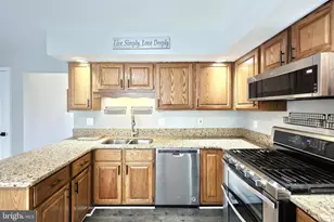 405 White Rose Ln, York, PA 17402 - Photo 21