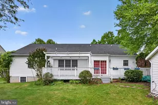 275 Silver Maple Ct, Mount Wolf, PA 17347 - Photo 7