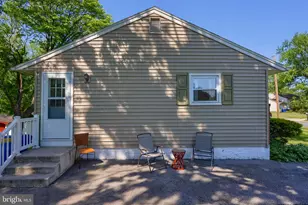 3840 Hearthstone Ct, York, PA 17402 - Photo 7
