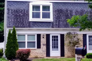 558 Hammond Ave, Hanover, PA 17331 - Photo 3