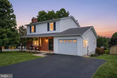 27 Colonial Drive, Hanover, PA 17331 - Photo 1