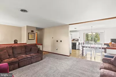 930 Westminster Avenue, Hanover, PA 17331 - Photo 9