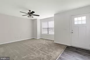 200 Beechwood Wy, Hanover, PA 17331 - Photo 3