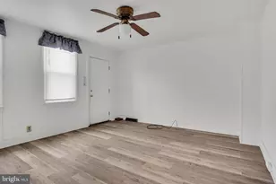 951 E King St, York, PA 17403 - Photo 5