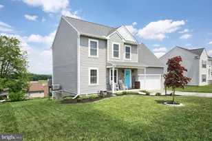 35 Ryan Ln, Mount Wolf, PA 17347 - Photo 7