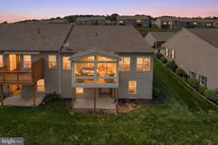 131 Palomino Wy, Red Lion, PA 17356 - Photo 3