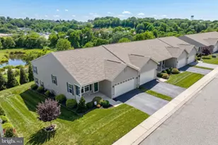 131 Palomino Wy, Red Lion, PA 17356 - Photo 5
