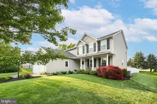 604 Bartlett Dr, Dallastown, PA 17313 - Photo 3