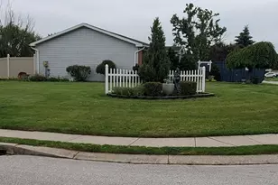 2111 Pineview Cir, Dover, PA 17315 - Photo 3