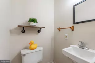 116 Edward St, Hanover, PA 17331 - Photo 7