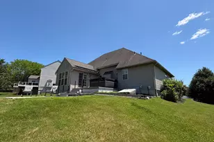 558 Monarch Dr, York, PA 17403 - Photo 3