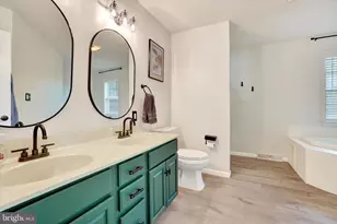 558 Monarch Dr, York, PA 17403 - Photo 15