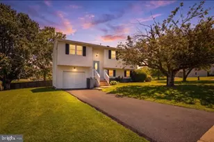 3496 Fox Ridge Ct, Dover, PA 17315 - Photo 3