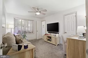 251 S Vernon St, York, PA 17402 - Photo 11