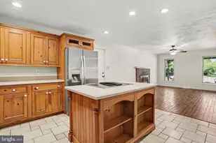 2870 Travis Ct, York, PA 17403 - Photo 9