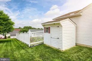 1837 Dorchester Dr, York, PA 17408 - Photo 7