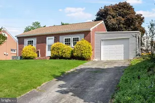 311 E Lancaster St, Red Lion, PA 17356 - Photo 3