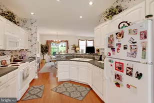 1456 Wheatfield Dr, York, PA 17408 - Photo 7