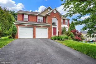 665 Clydesdale Dr, York, PA 17402 - Photo 1