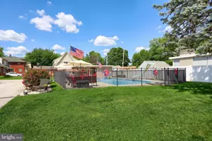 1001 Broadway, Hanover, PA 17331 - Photo 13