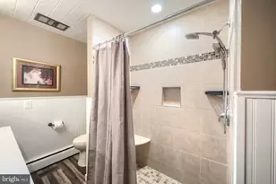1001 Broadway, Hanover, PA 17331 - Photo 33
