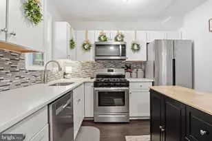 30 N Penn St, Hanover, PA 17331 - Photo 11