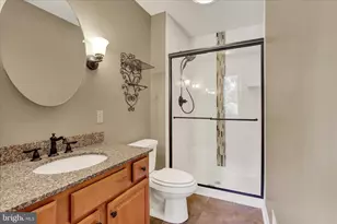3240 Round Hill Rd, York, PA 17402 - Photo 17