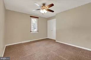 3240 Round Hill Rd, York, PA 17402 - Photo 23