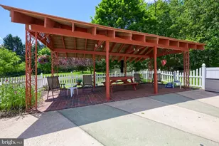 5380 Rayma Dr, York, PA 17407 - Photo 7