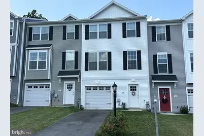 34 Overlook Drive, Hanover, PA 17331 - Photo 1