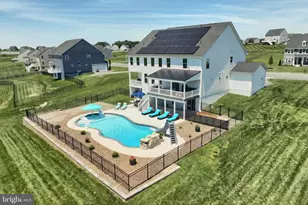 14 Winifred Dr, Hanover, PA 17331 - Photo 3