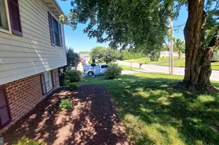 451 Clover Ln, Hanover, PA 17331 - Photo 7