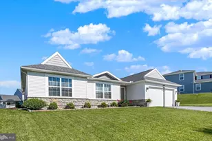 207 Eagle Rd, Dillsburg, PA 17019 - Photo 1