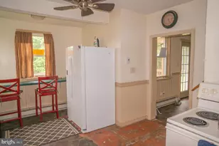 1303 Sunnyside Rd, Spring Grove, PA 17362 - Photo 33