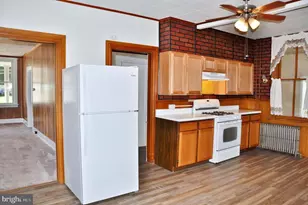 33 W Forrest Ave, Shrewsbury, PA 17361 - Photo 23