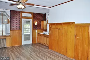 33 W Forrest Ave, Shrewsbury, PA 17361 - Photo 5
