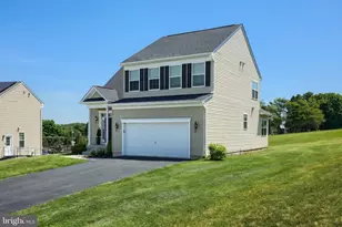2322 Water Garden Dr, Hanover, PA 17331 - Photo 35