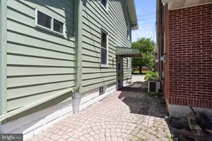 41 Center St, Hanover, PA 17331 - Photo 31