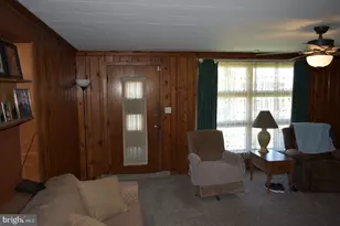 236 W Ore St, Seven Valleys, PA 17360 - Photo 9