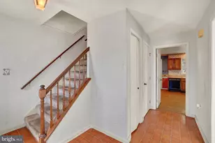 1641 Rainbow Cir, York, PA 17408 - Photo 5