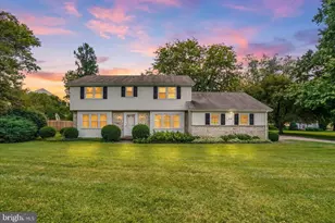 20 Fox Run Dr, York, PA 17403 - Photo 1