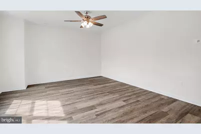 157 Spanglers Mill Rd #210, New Cumberland, PA 17070 - Photo 5
