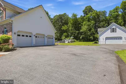 6340 Hunters Ridge Lane, Stewartstown, PA 17363 - Photo 9