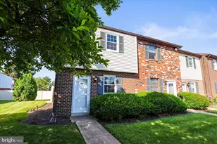 1747 Baron Dr, York, PA 17408 - Photo 3