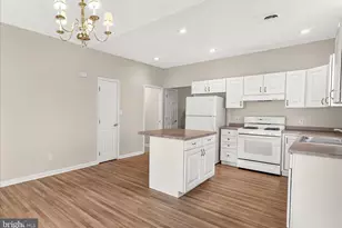 443 Parkview Ln, Hanover, PA 17331 - Photo 9