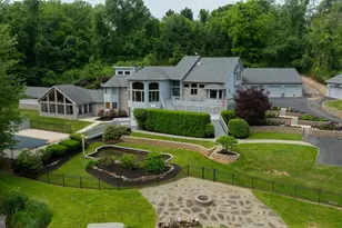 3020 Pond Dr, York, PA 17402 - Photo 3