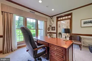 1190 Overbrook Cir, York, PA 17403 - Photo 9